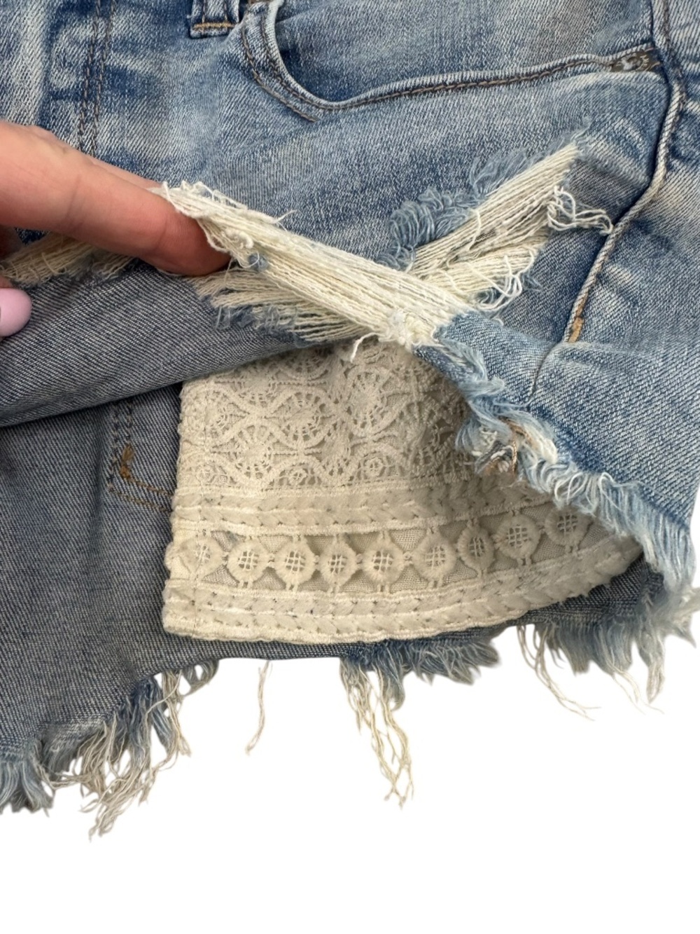 American Eagle Lace Pockets Shortie Denim Short Size 6 - Picture 6 of 12